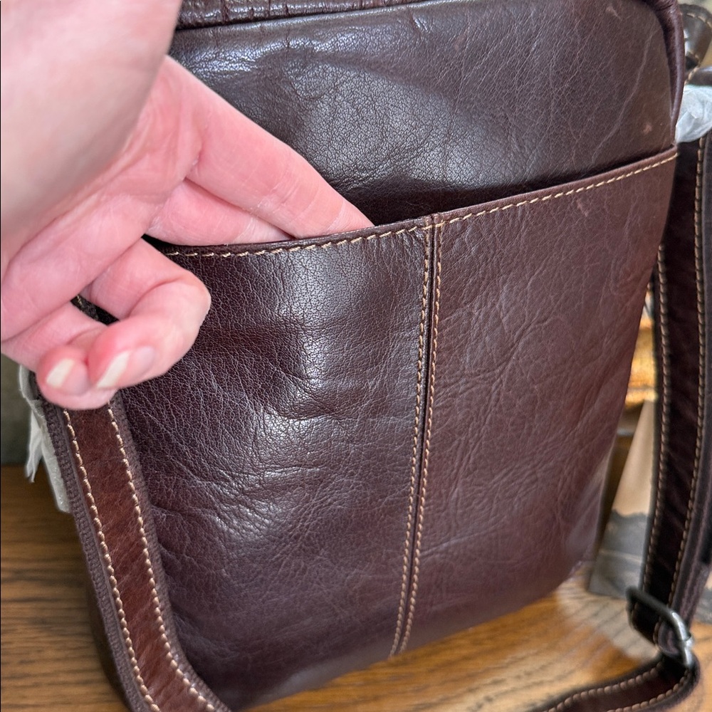 Men's/Unisex Jack George’s Brown Leather zippered Crossbody Bag w/Ft Zip Pocket. - Picture 15 of 15